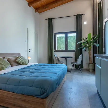 Suite Home Ferrara 페라라