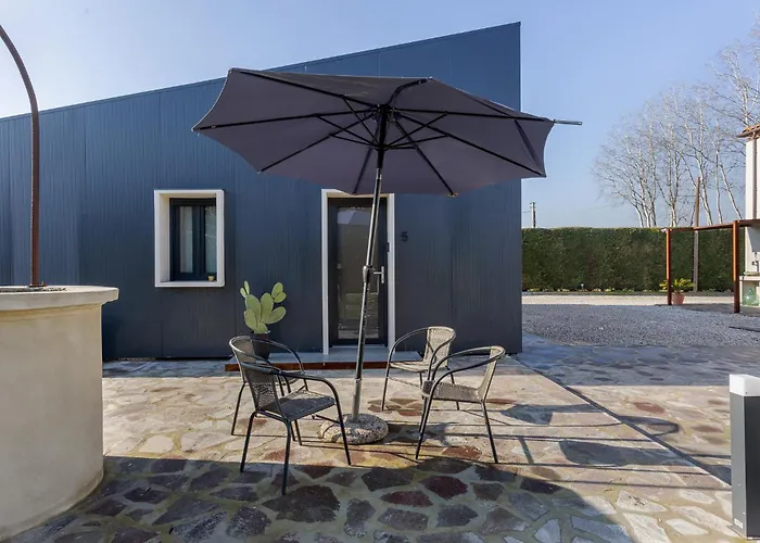 Suite Home Ferrara Vendégház *